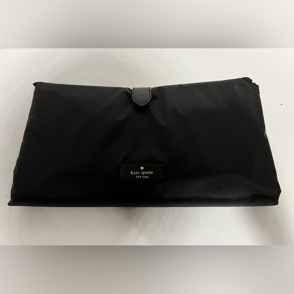Kate Spade New York Black Nylon Folding Bag Magnetic Closure Organizer